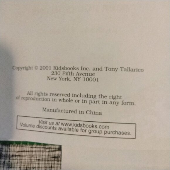 Where Are They Christmas Fun Search And Find Book - Picture 9 of 9